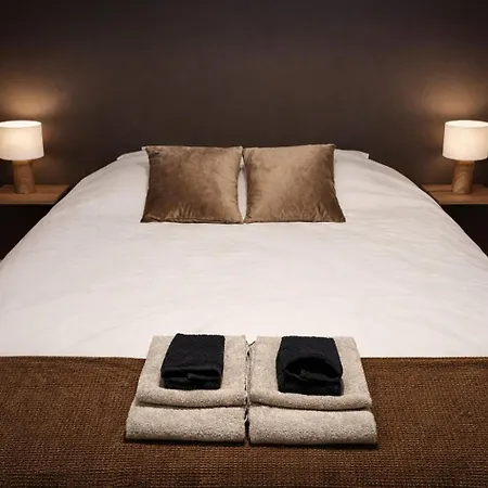 Eden's Garden Apartman